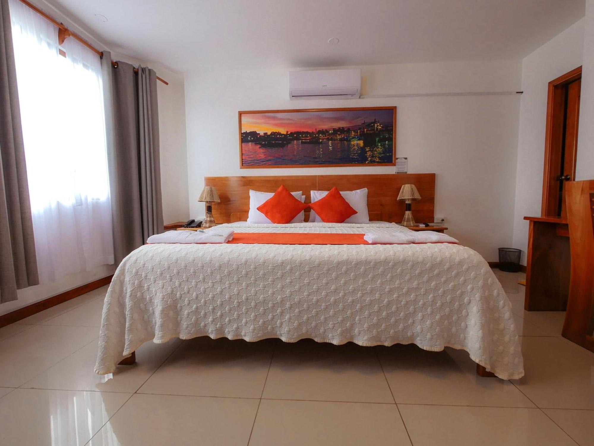 El Descanso Del Guia ปูแอร์โตอาโยรา ภายนอก รูปภาพ